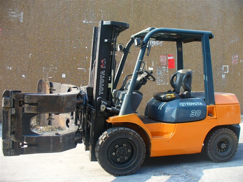 丰田叉车7FD30吨带夹